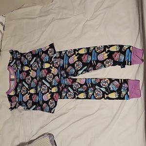 New Girls size 4 ice cream print pajamas